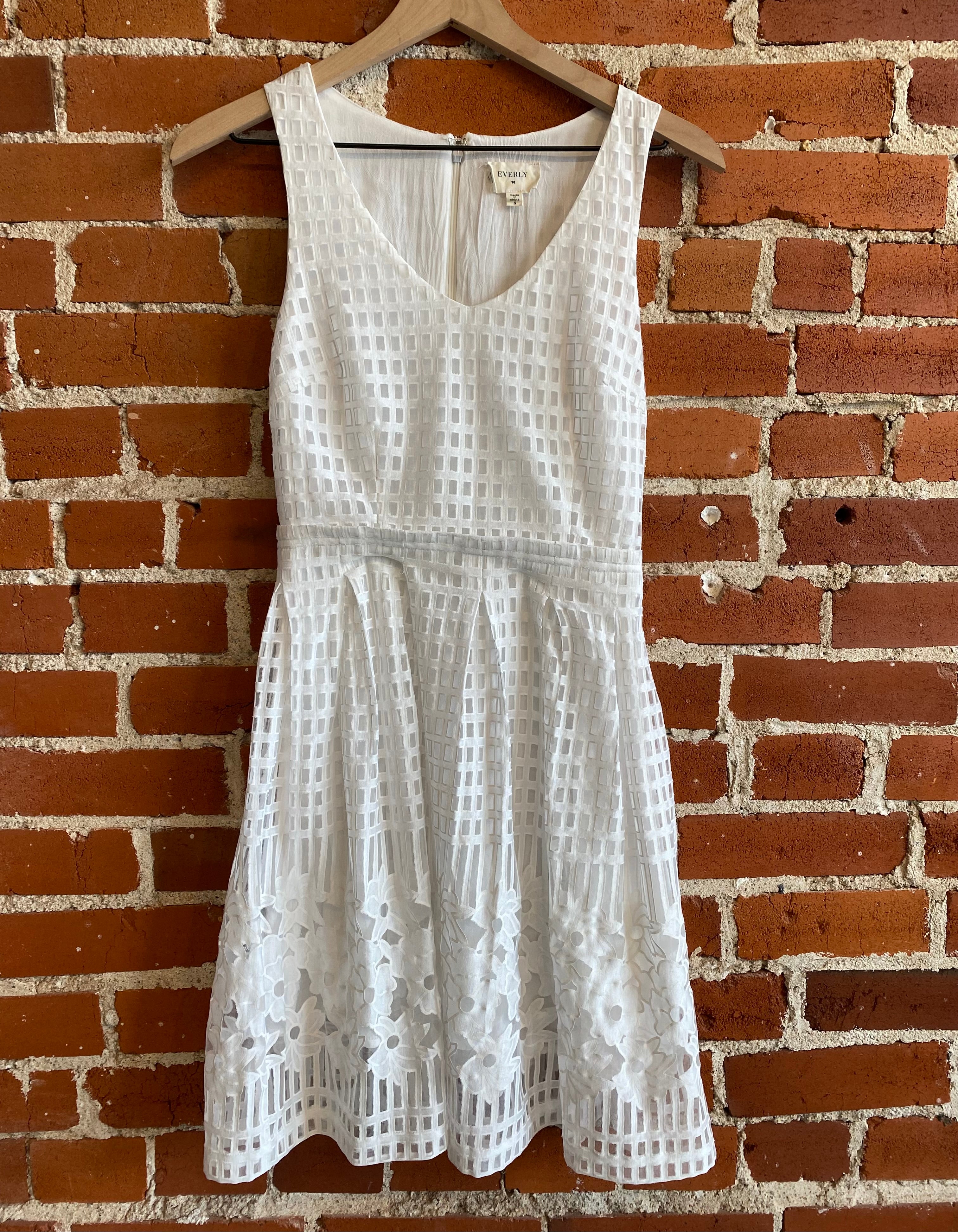 
  
  Everly White Burn-Out Dress- Size Small
  
