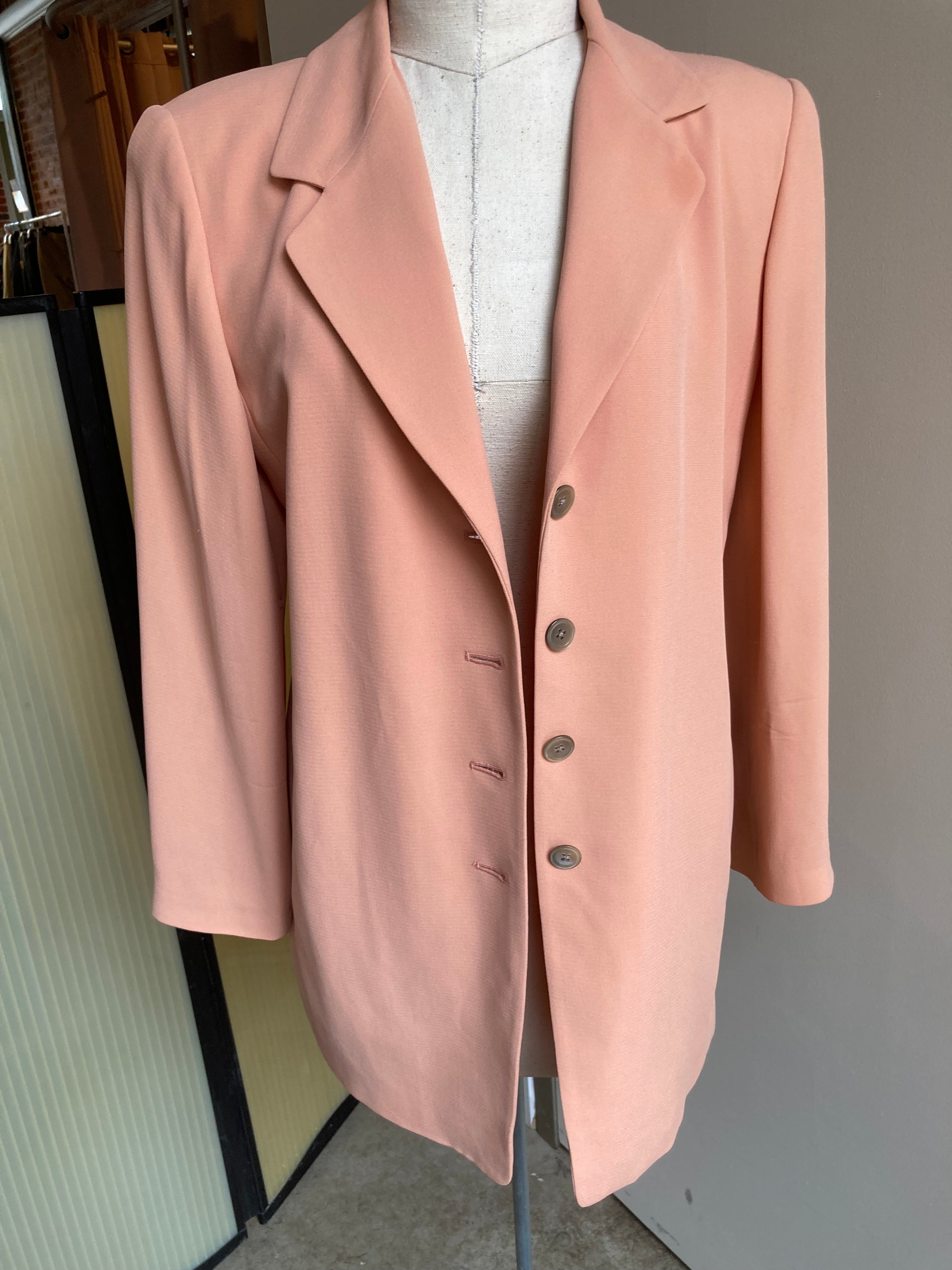 
  
  90's Vintage Ellen Tracy Blazer-Size 8
  
